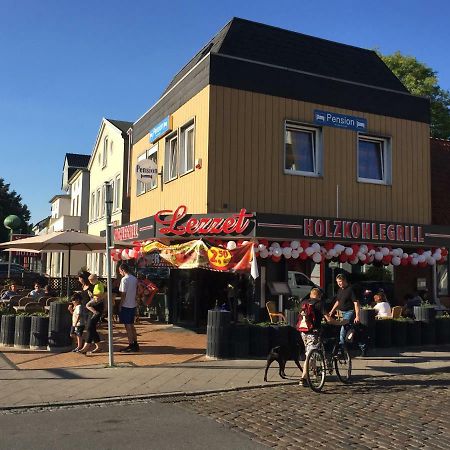 Pension Adler Lübeck Exteriör bild