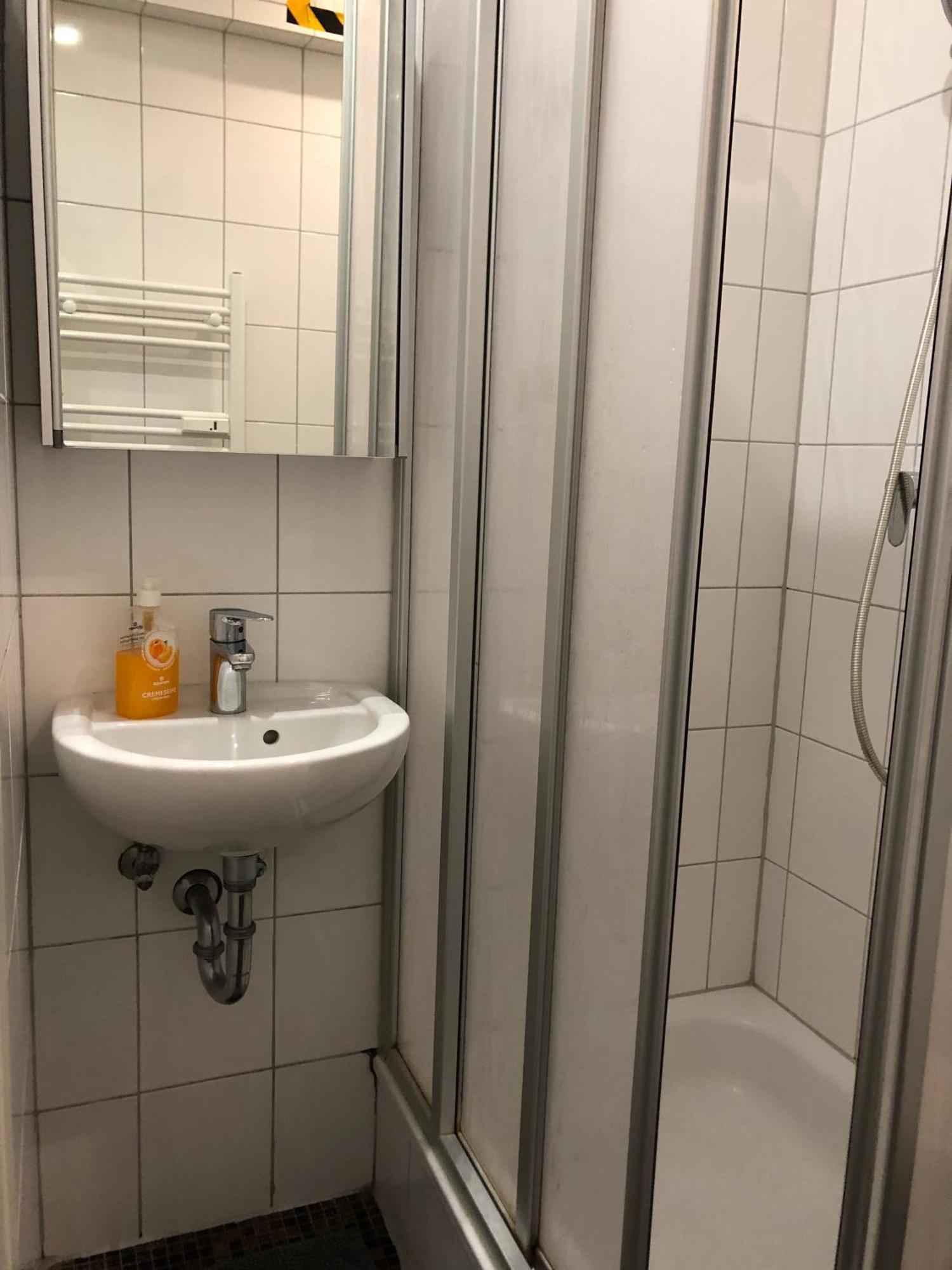 Pension Adler Lübeck Exteriör bild